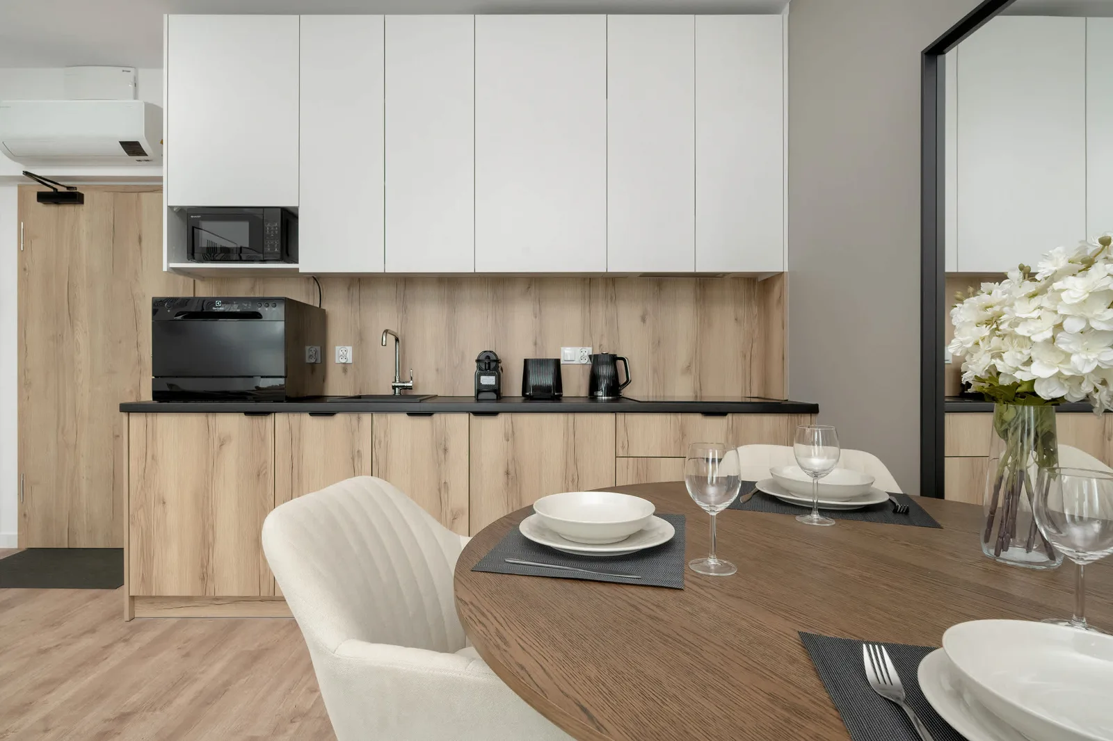 Fully Equipped Kitchenette